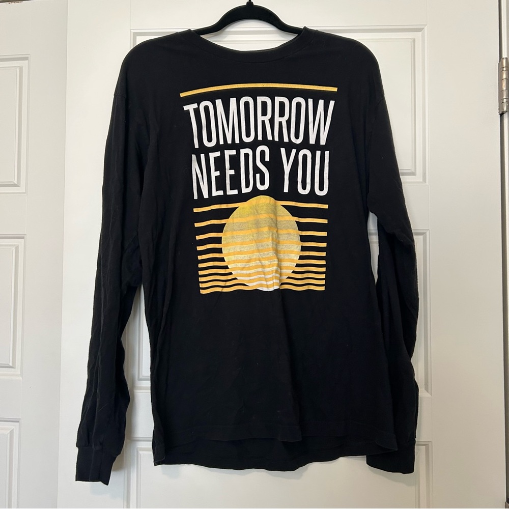 Black Graphic Long Sleeve Shirt